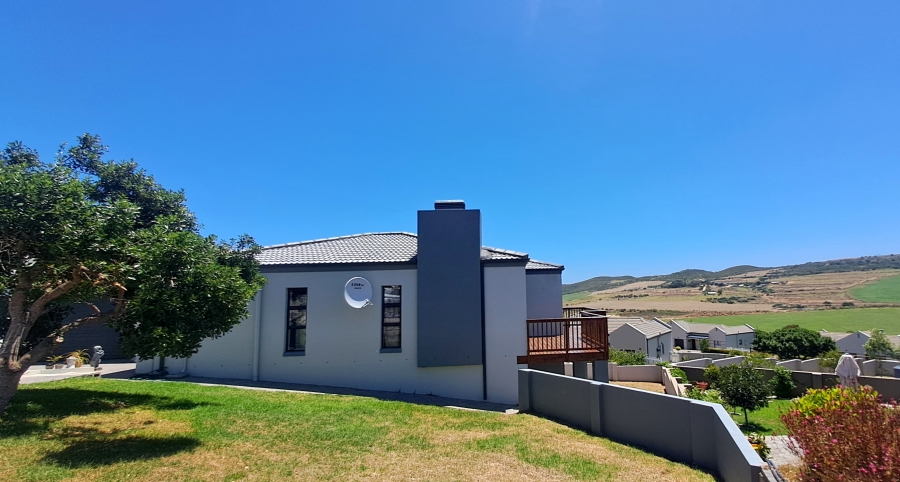 3 Bedroom Property for Sale in Reebok Western Cape